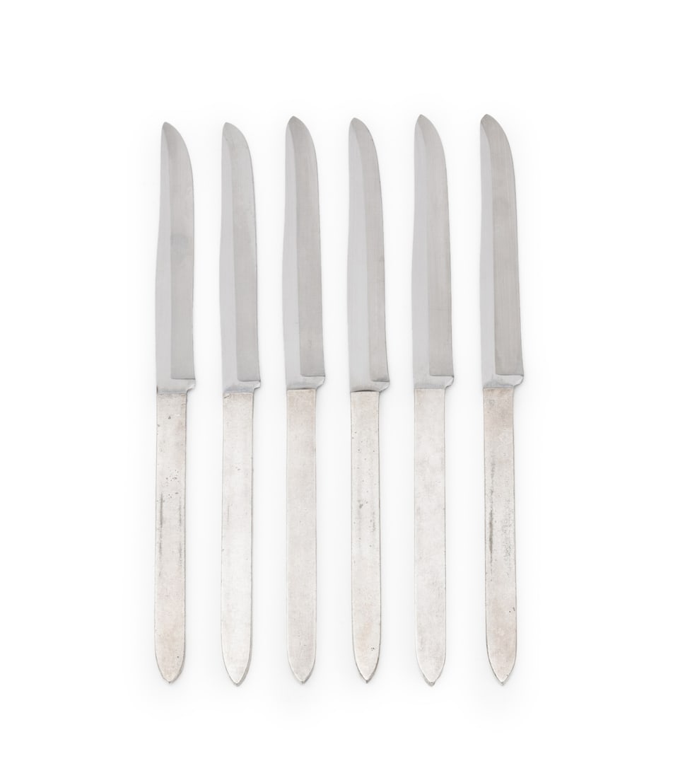 Robeson ShurEdge "Frozen Heat" Dinner Knives, 6: Set of Six Robeson ShurEdge "Frozen Heat" Dinner Knives, stainless steel blades, silver plate handles, each marked to side of blade. 8.75" L x 0.5" W. Provenance: From a New York City Collection. Keyw