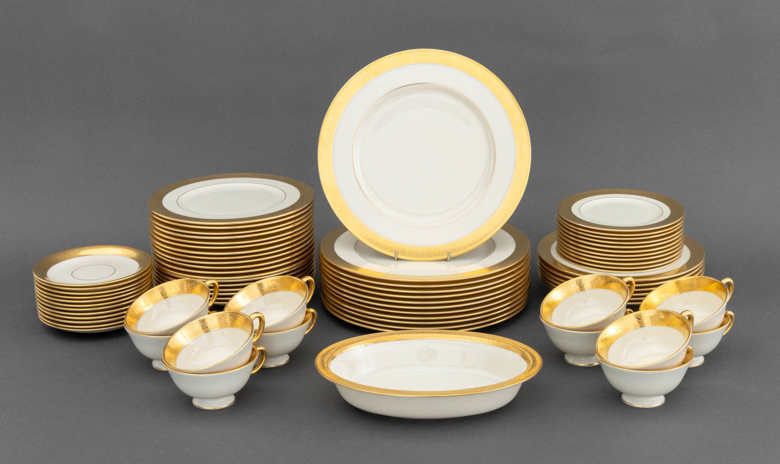 Lenox "Westchester" Porcelain Service, 72 Pcs. (1 of 15)
