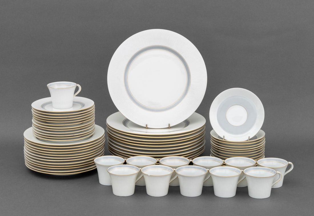 Nymphenburg Porcelain Part Dinner Service for 12 (1 of 11)