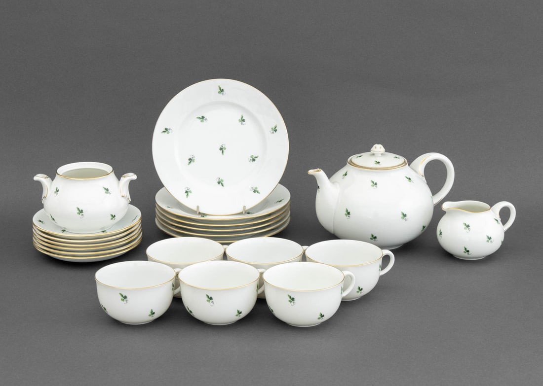 Augarten Wien "Weinblatter" Tea Service for 6 (1 of 15)