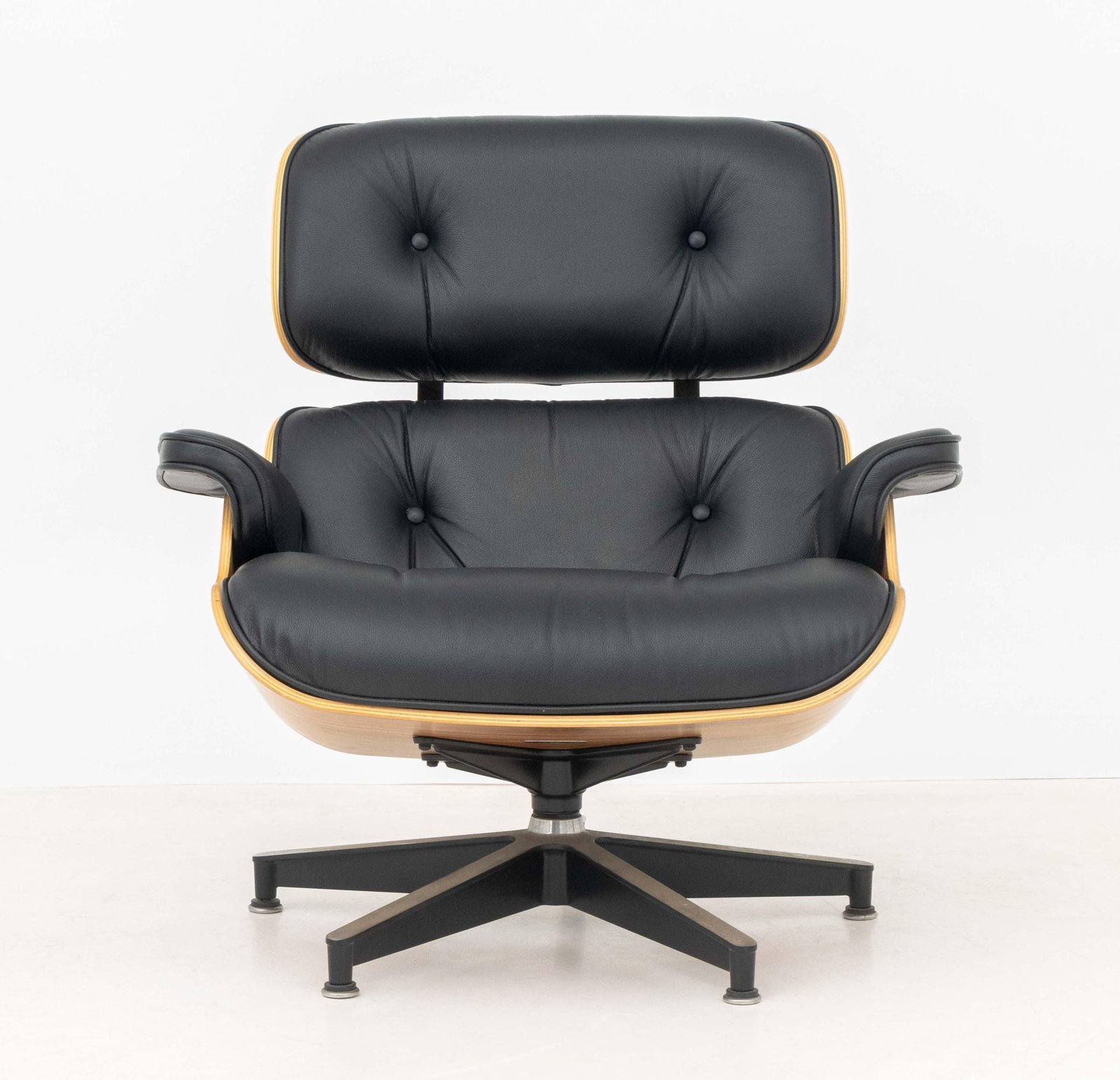 Eames for Herman Miller Lounge Chair and Ottoman - 6