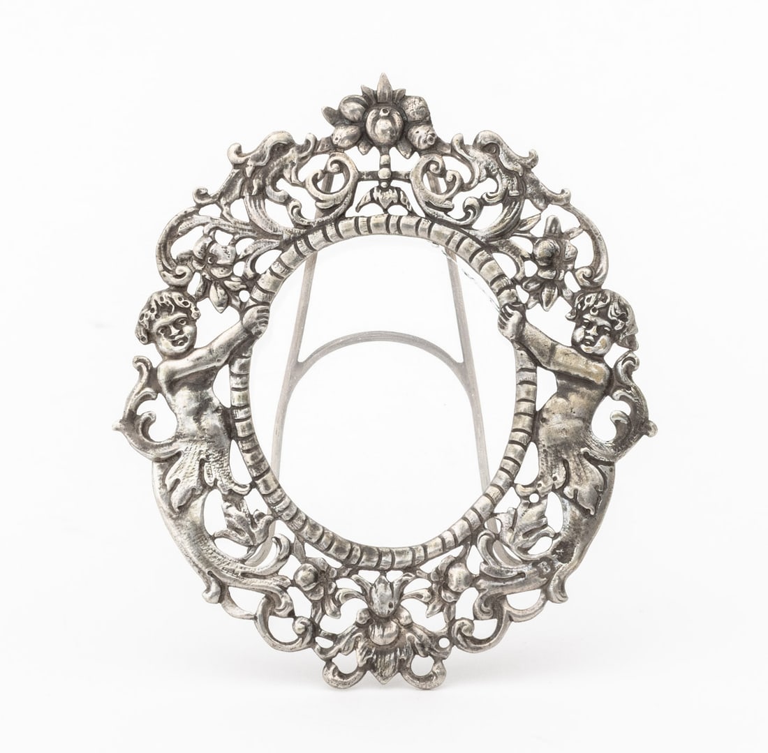 Rococo Style Silver Picture Frames, 4 - 6