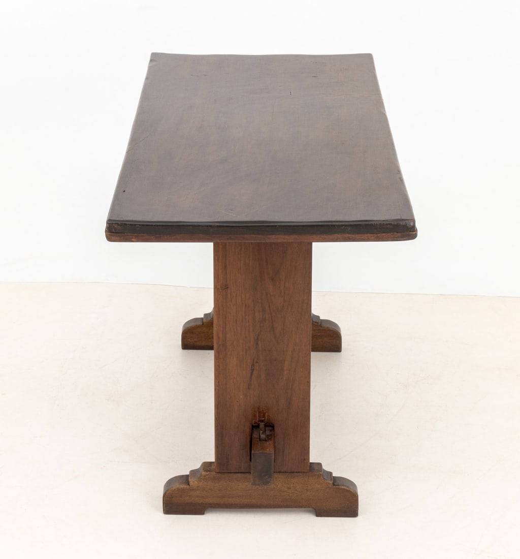 Baroque Style Walnut Trestle Table, 19th C. - 7