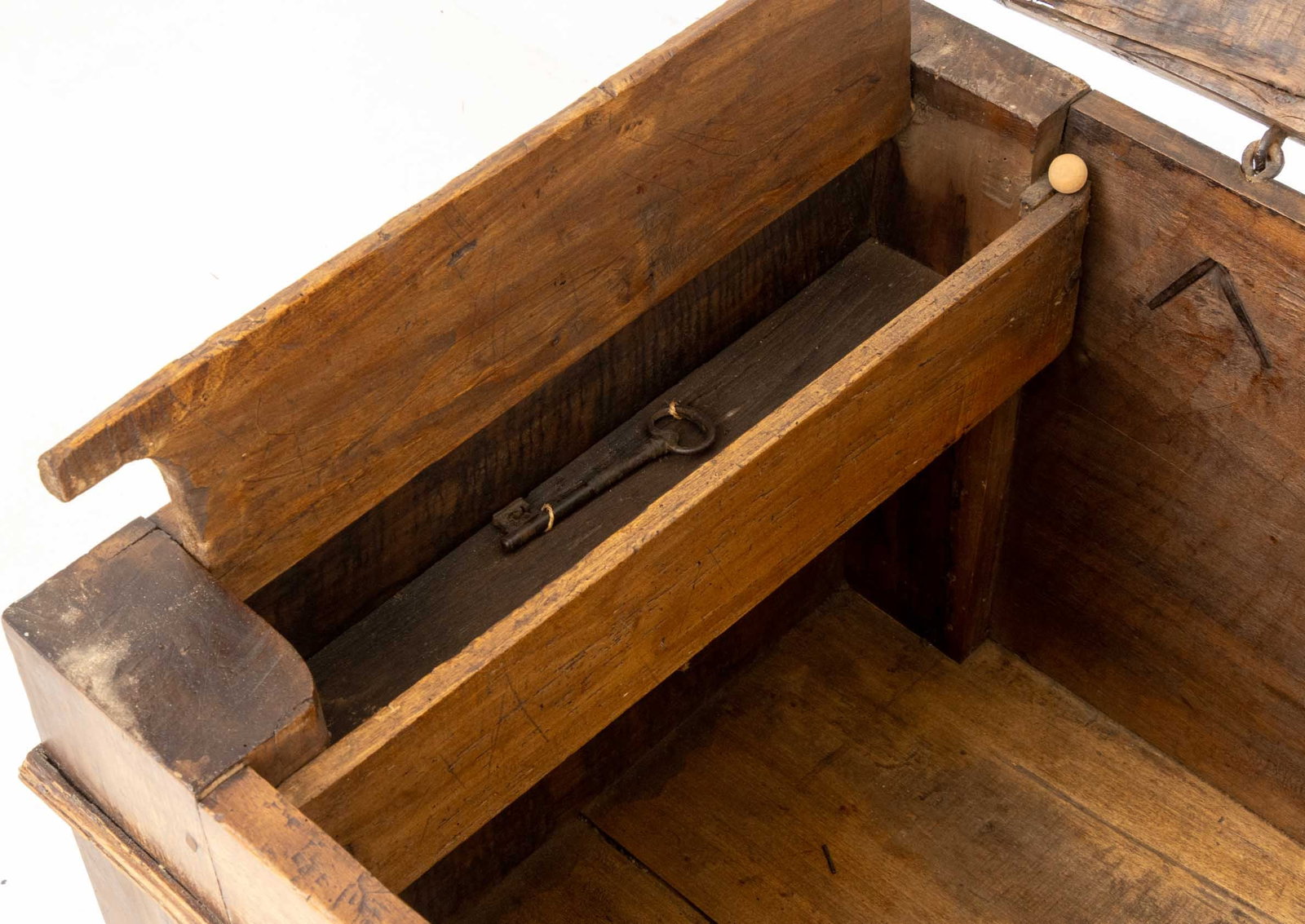 Continental Walnut Coffer, 18th C. - 6