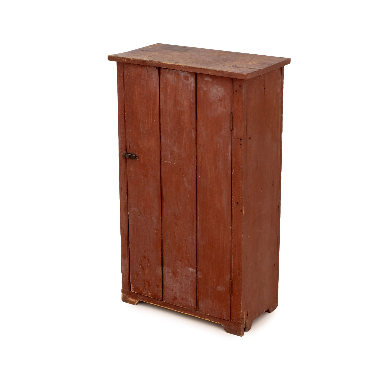 American Red Painted Pine Cabinet: American Red Painted Pine Cabinet, with single door opening to four shelves. 44.5" H x 26" W x 14.25" D. Provenance: From a 21 East 87th Street Estate. Keywords: Americana, American Furniture, Antique
