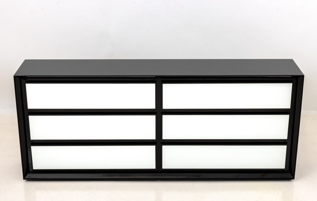 Modern Black and White Lacquered Dresser - 2