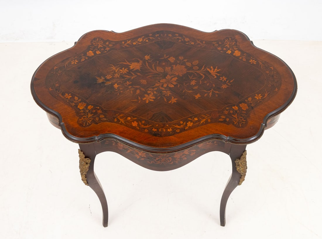 Louis XV Style Marquetry Kingwood Table, 19th C. - 3