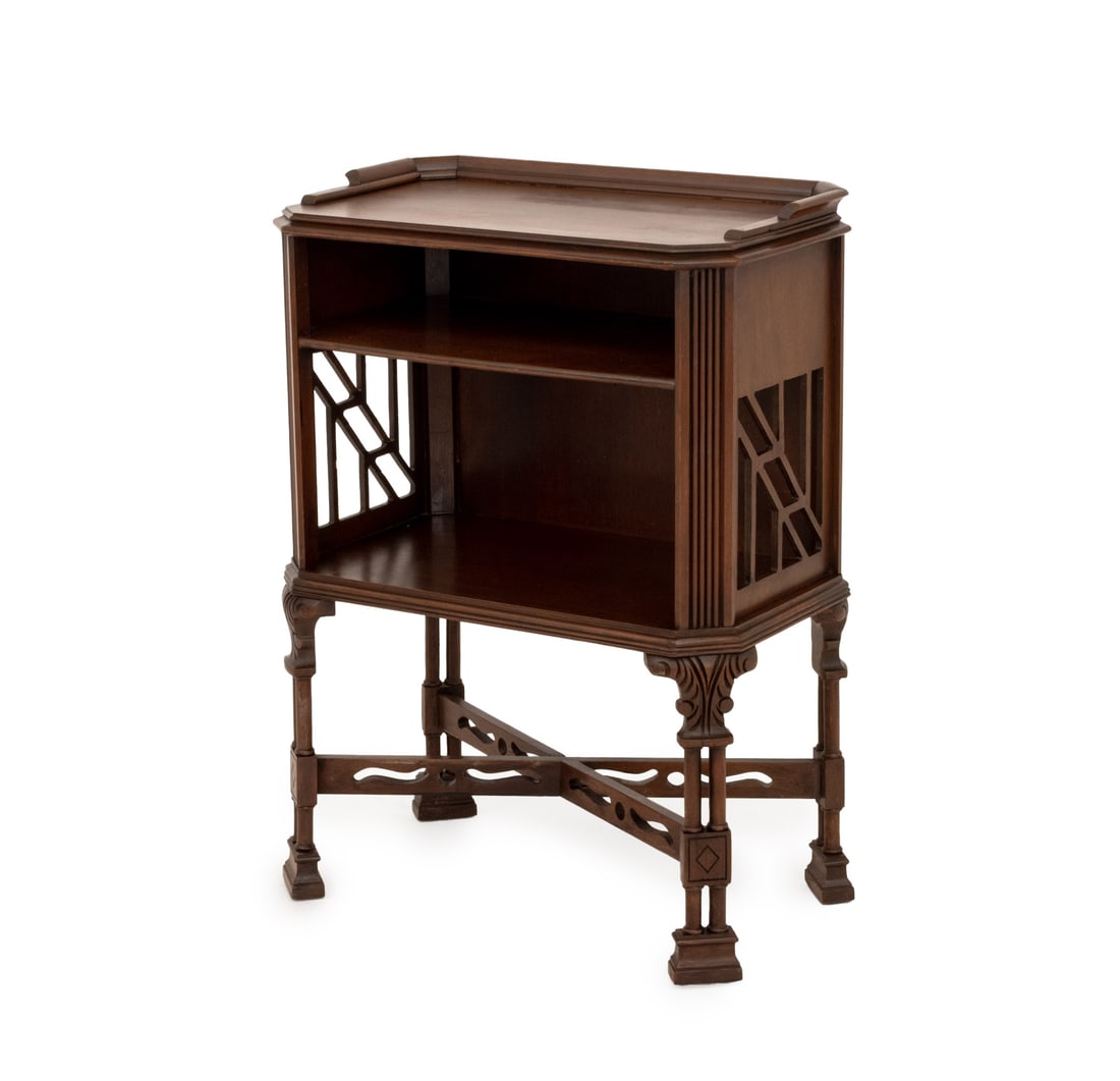 Chippendale Style Walnut Side Table Bookcase: Chippendale Style Walnut Side Table Bookcase, with three open shelves one reticulated supports. 27.5" H x 20" W x 12" D. Provenance: From a New York City Private Collection. Keywords: Vintage Furnitur
