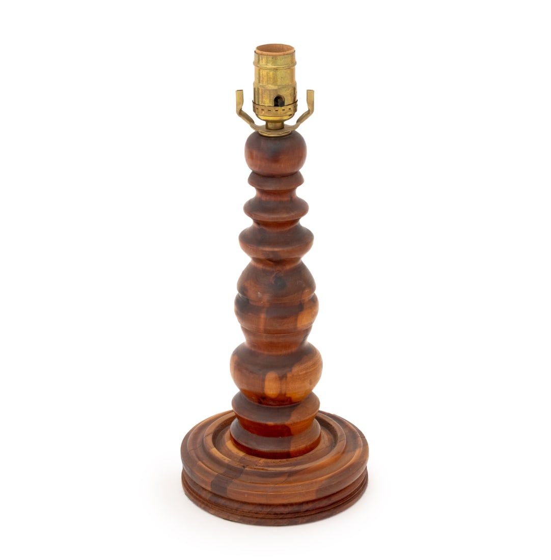 Mid-Century Modern Turned Walnut Table Lamp: Mid-Century Modern Turned Walnut Table Lamp, with single light socket. Overall: 13" H x 6.25" Diameter. Provenance: From a 21 East 87th Street Estate. Keywords: Vintage, Lighting, Accent lamp, MCM, In