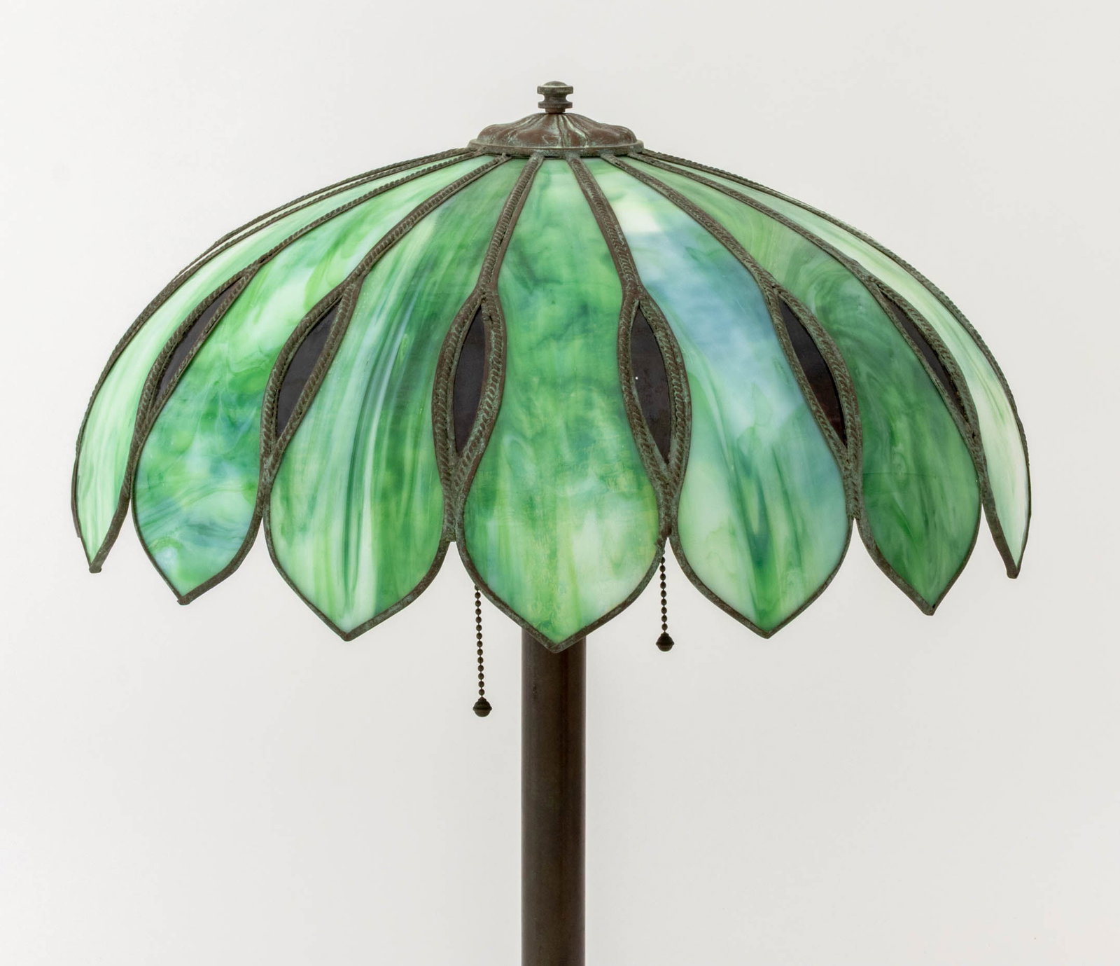 Tiffany Style Slag Glass Table Lamp - 2
