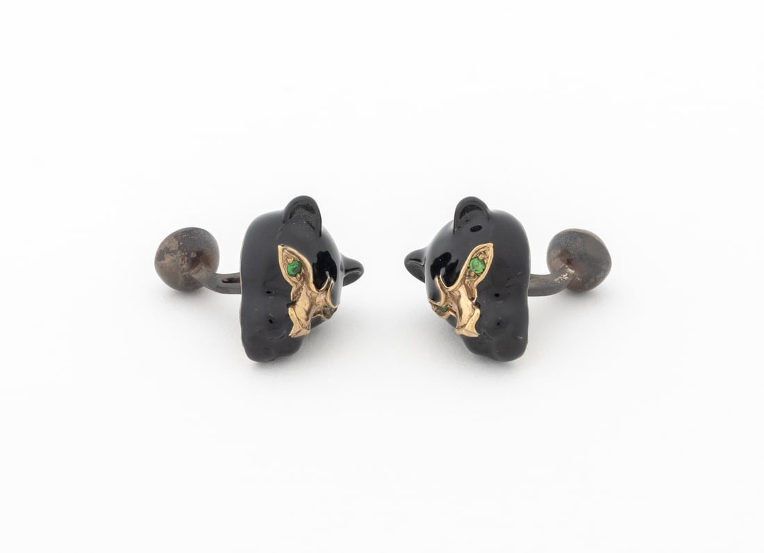 Leopard Head Form Emerald Enameled Cufflinks - 2