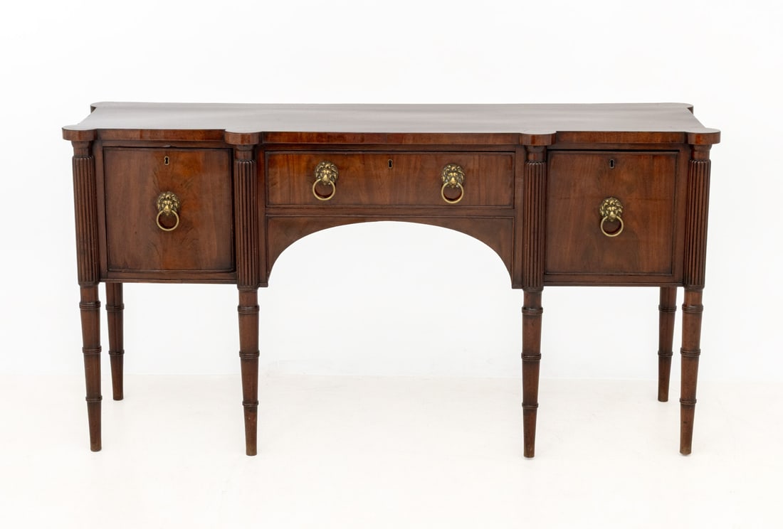 George III Mahogany Sideboard - 2