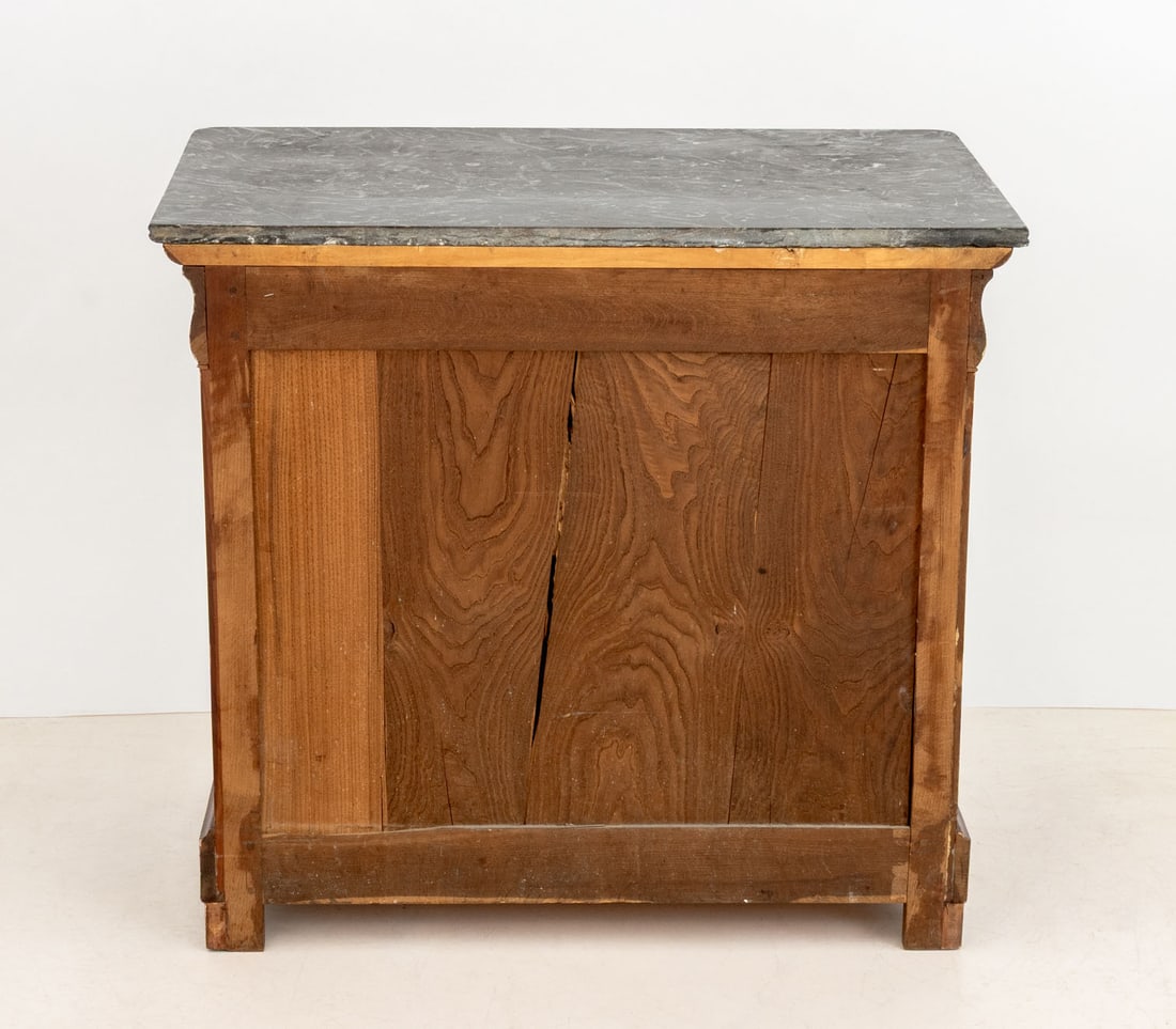 French Empire Mahogany Commode a Vantaux - 9