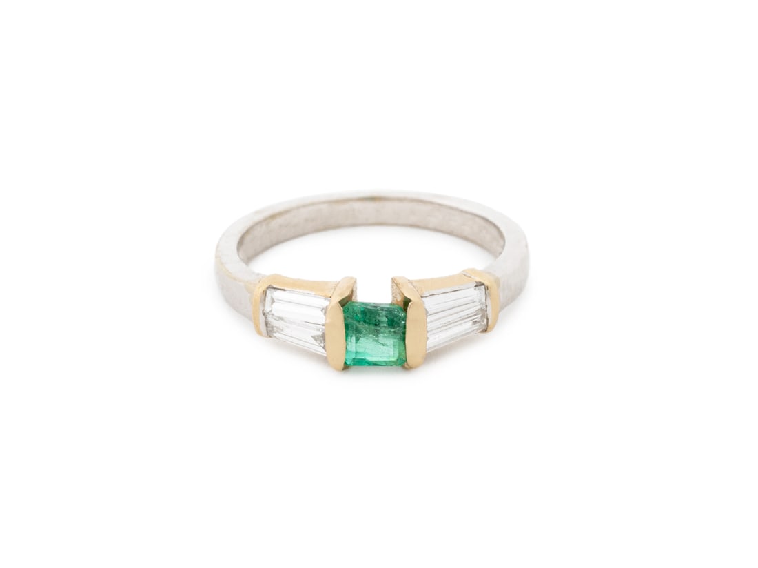 Emerald and Diamond Yellow Gold Ring - 4