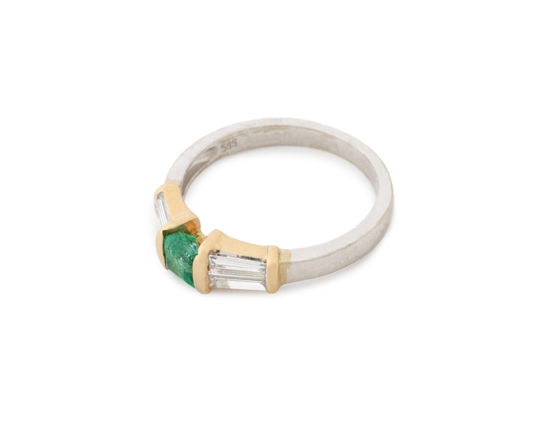 Emerald and Diamond Yellow Gold Ring - 6