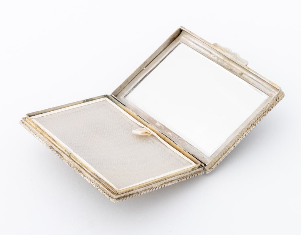 Floral Motif Gemstone Mounted Silver Compact - 3