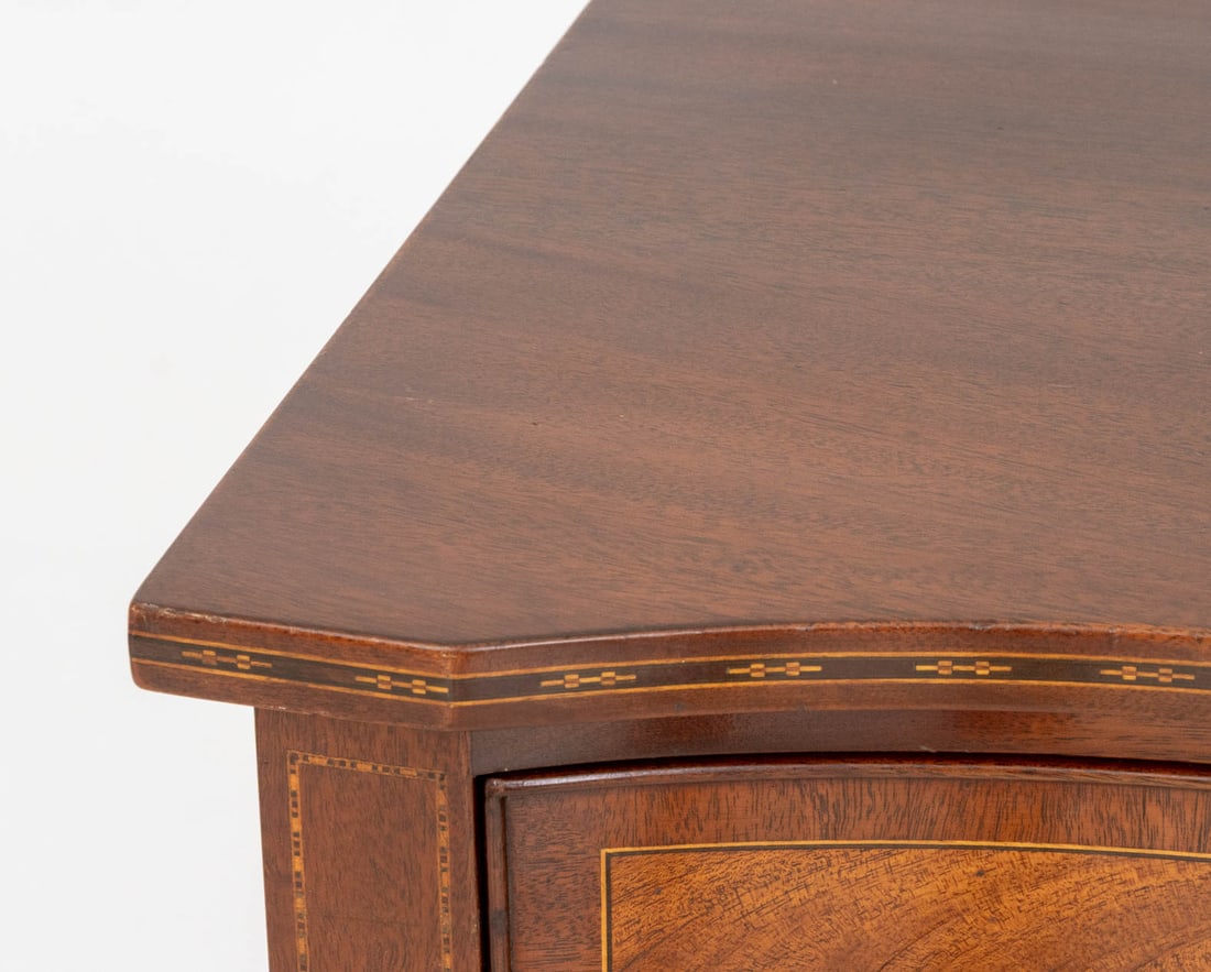 Sheraton Style Flame Mahogany Serpentine Table - 5