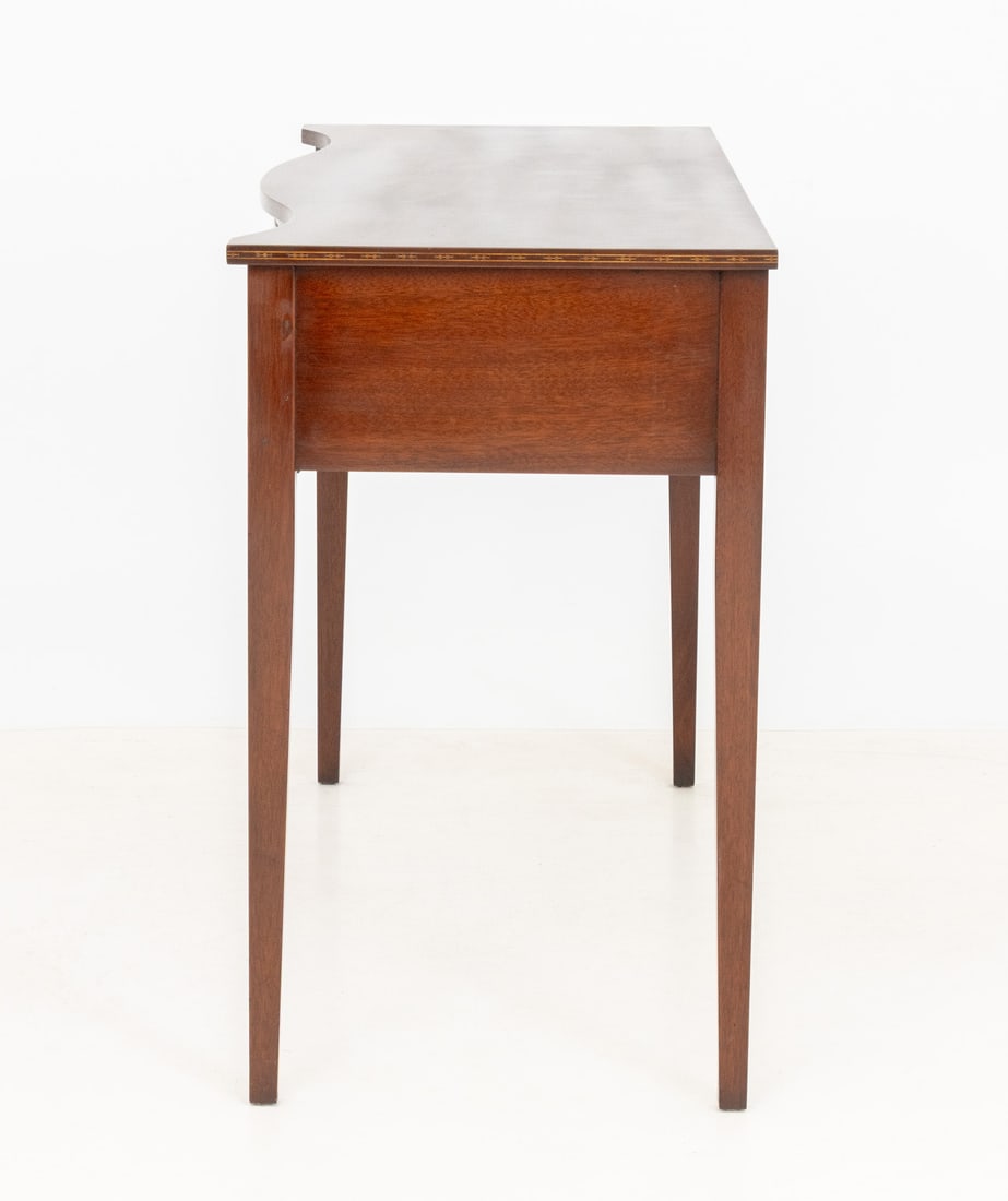 Sheraton Style Flame Mahogany Serpentine Table - 6