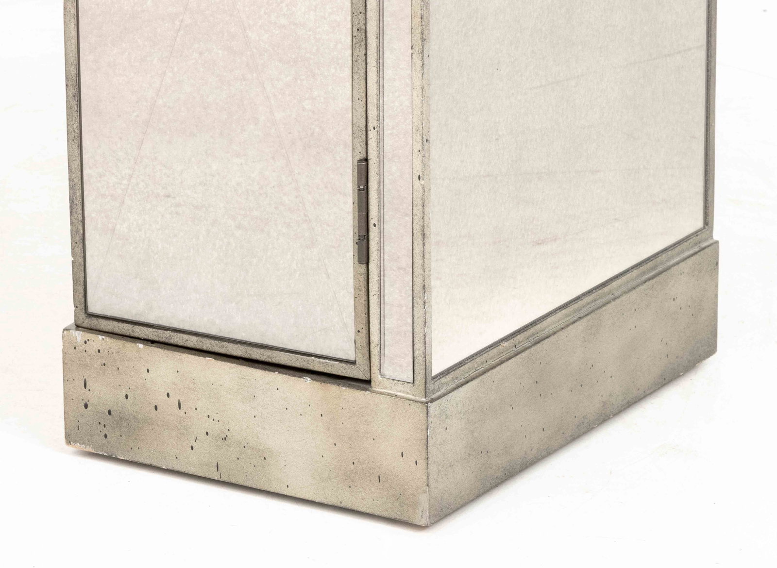Hollywood Regency Style Mirrored Vanity Table - 9