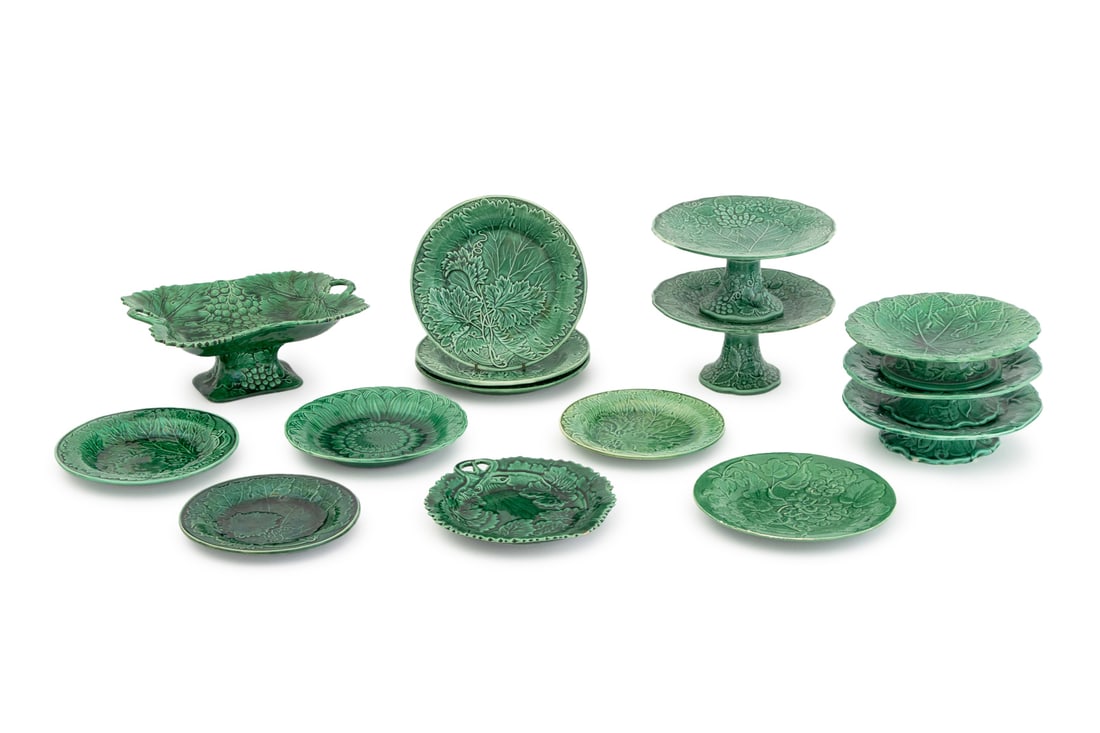 English Green Glazed Majolica Tableware, 15 Pcs. (1 of 20)
