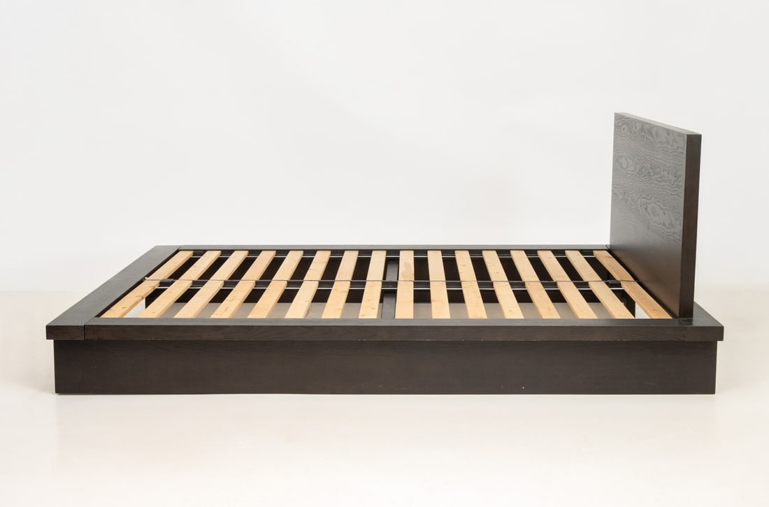 Modern Ebonized Queen Size Platform Bed - 8