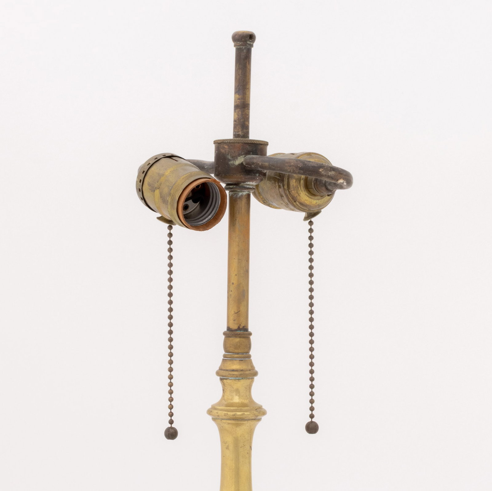 Brass Scrollwork Tripod Table Lamp, 19th C. - 3