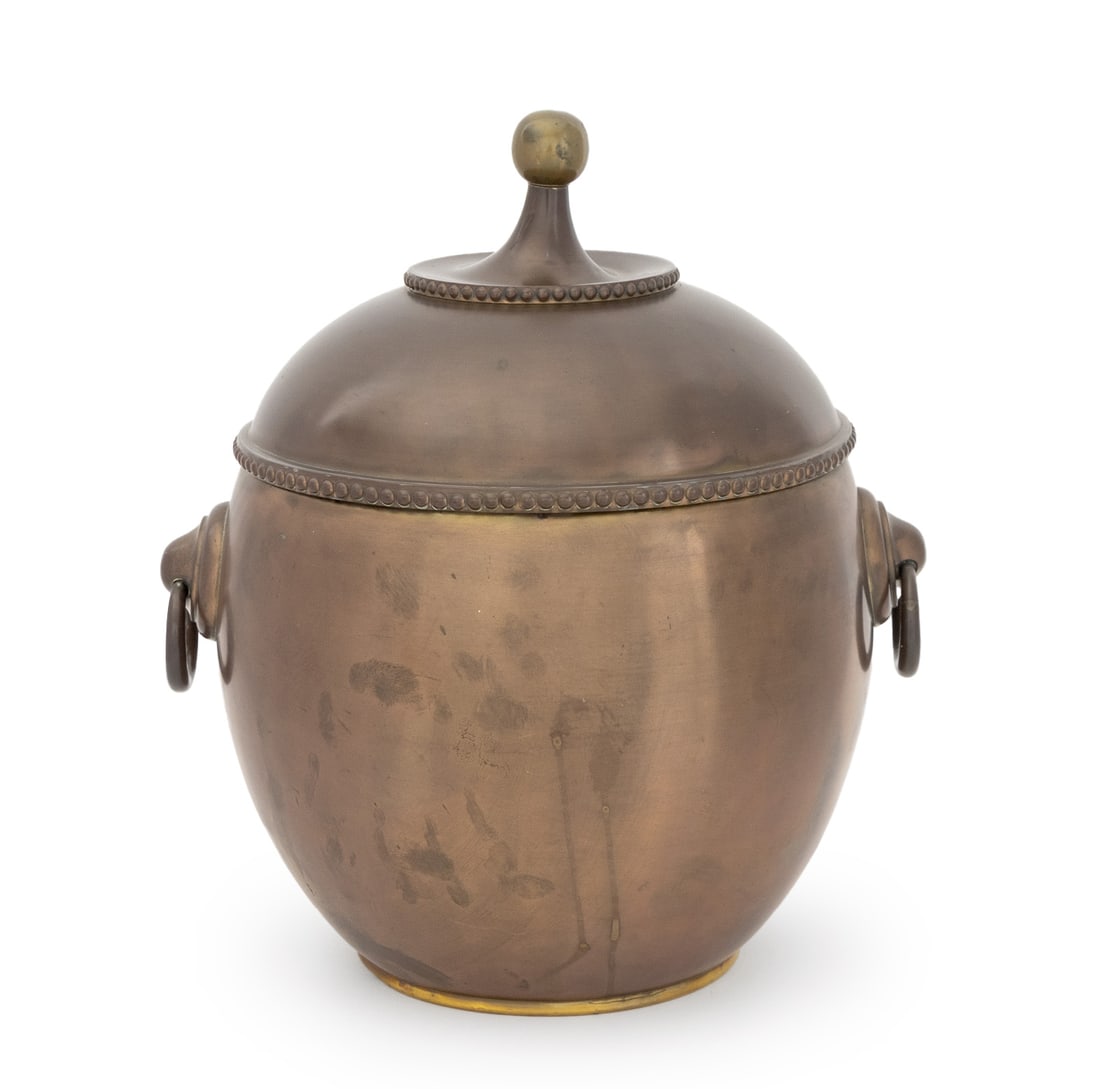 English Copper and Brass Covered Urn, 19th C.: English Copper and Brass Covered Urn, 19th century, with ball form finial and ring handles. 20" H x 18" Diameter. Provenance: From a 500 Park Avenue Estate. Keywords: Antiques, Metalwork, Vessel,