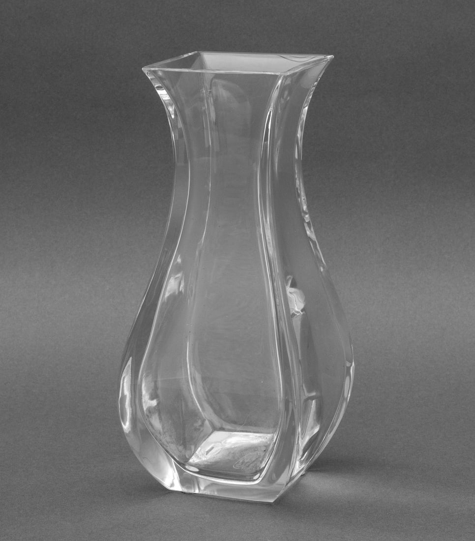 Baccarat Crystal Vase (1 of 8)