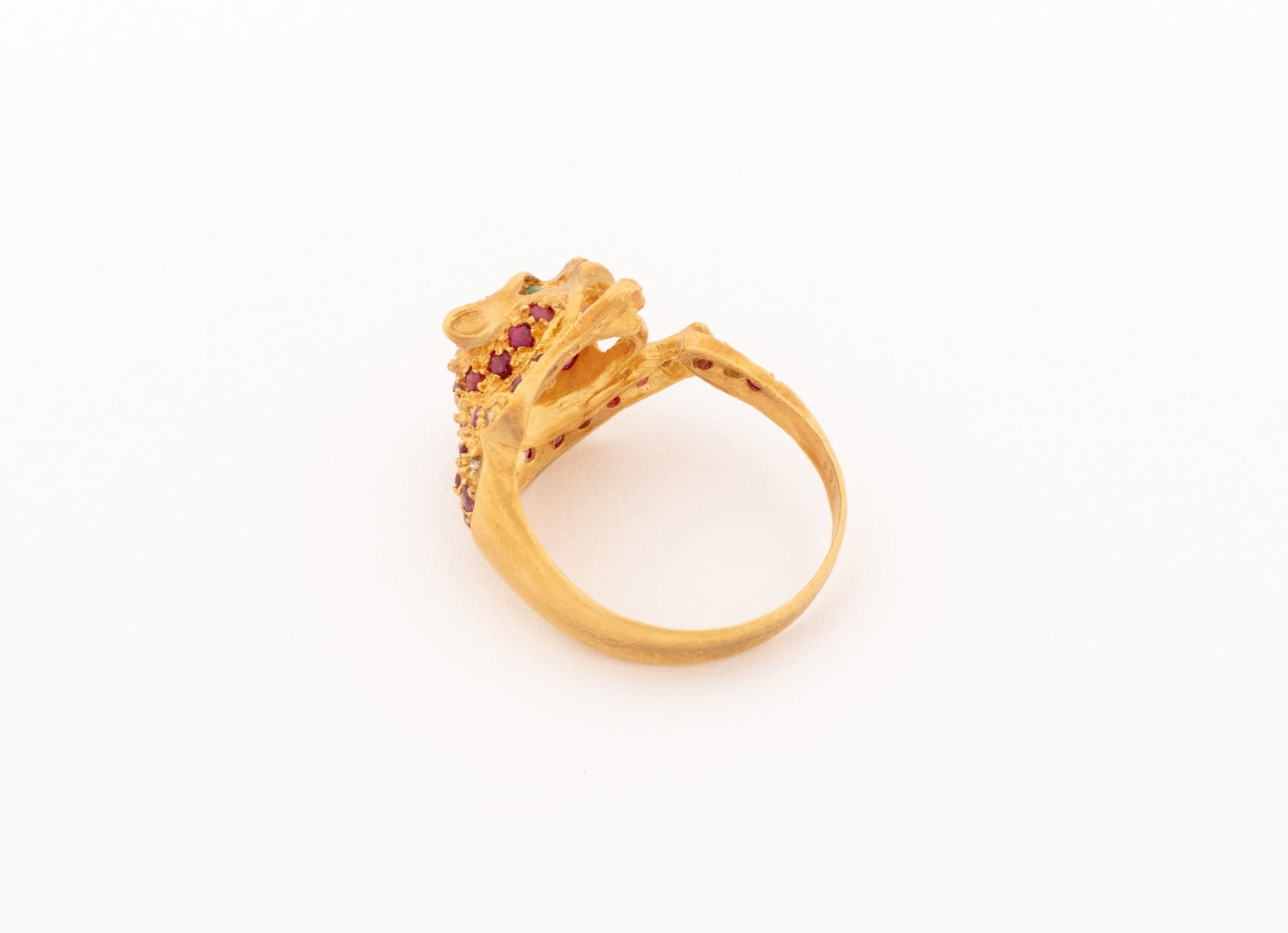 Leopard Form Ruby, Diamond, Emerald & Gold Ring - 9