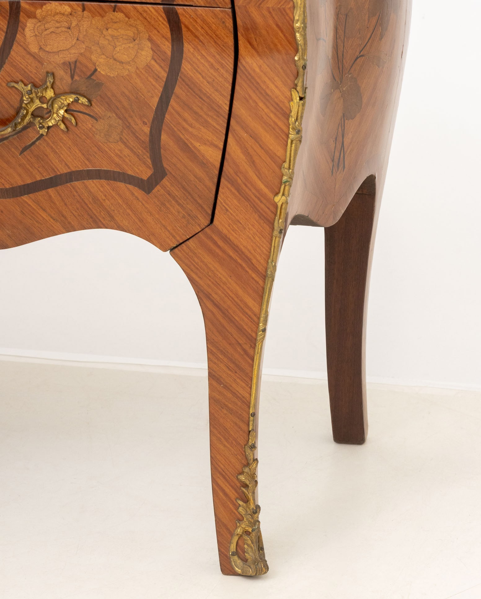 Louis XV Style Walnut Bombe Commode - 5