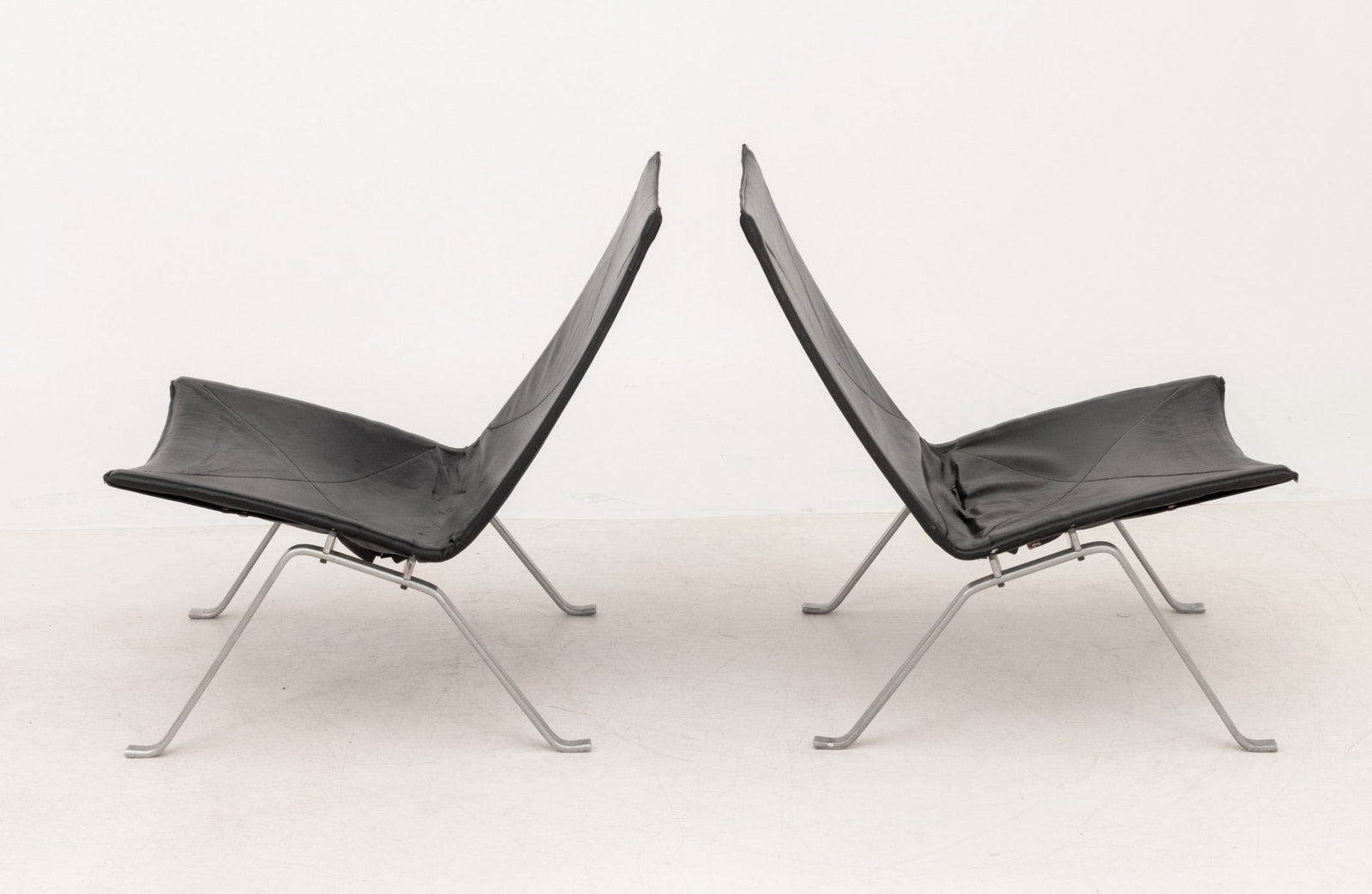 Poul Kjaerholm for Fritz Hansen PK22 Chairs, Pair - 7