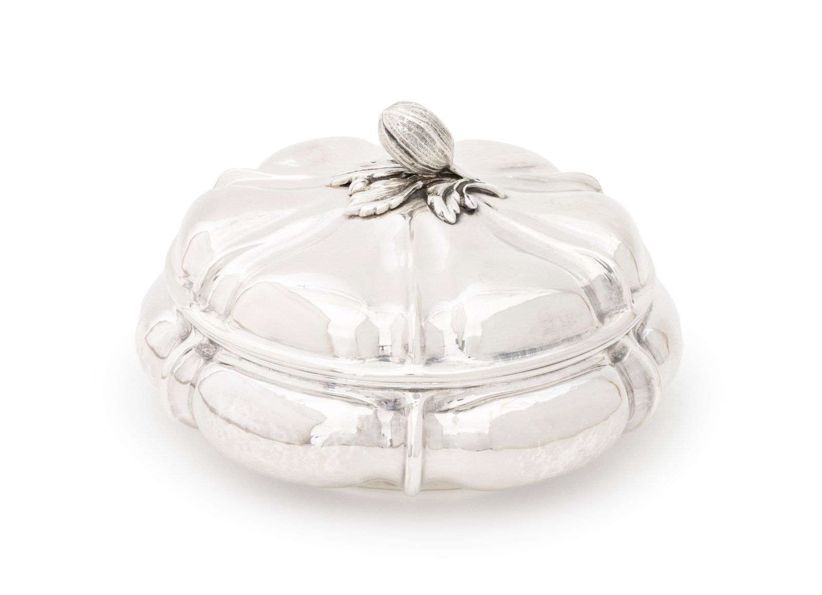 Tiffany & Co. Sterling Silver Covered Entree Dish: Tiffany and Company Sterling Silver Covered Entree Dish, with oak leaf knop, marked "Tiffany & Co. / Sterling / Made in Italy" to underside. Weight: 47.16 ozt.; 6" H x 10.5" Diameter. Provenance: From