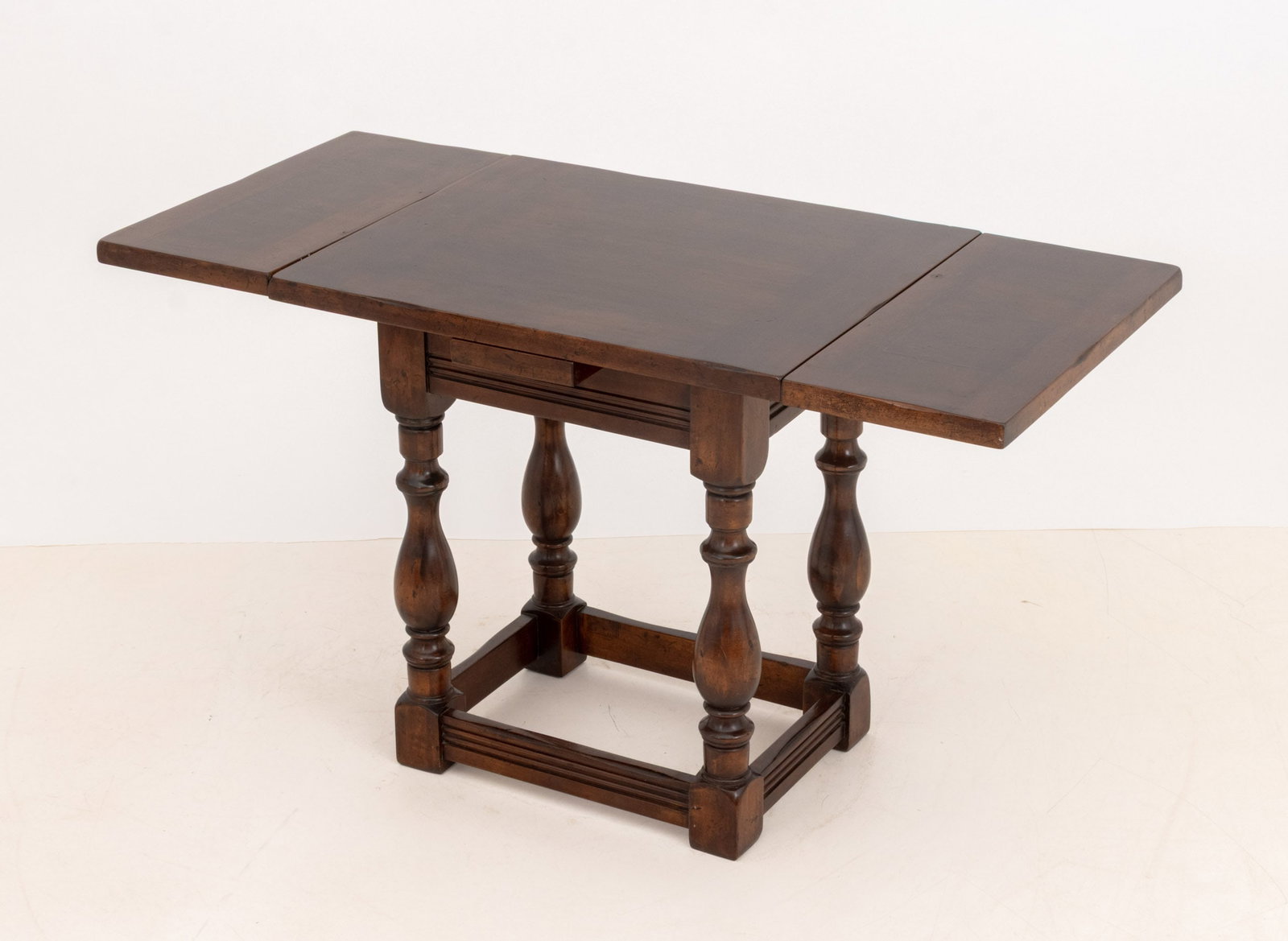 Victorian Oak Drawleaf Table - 5
