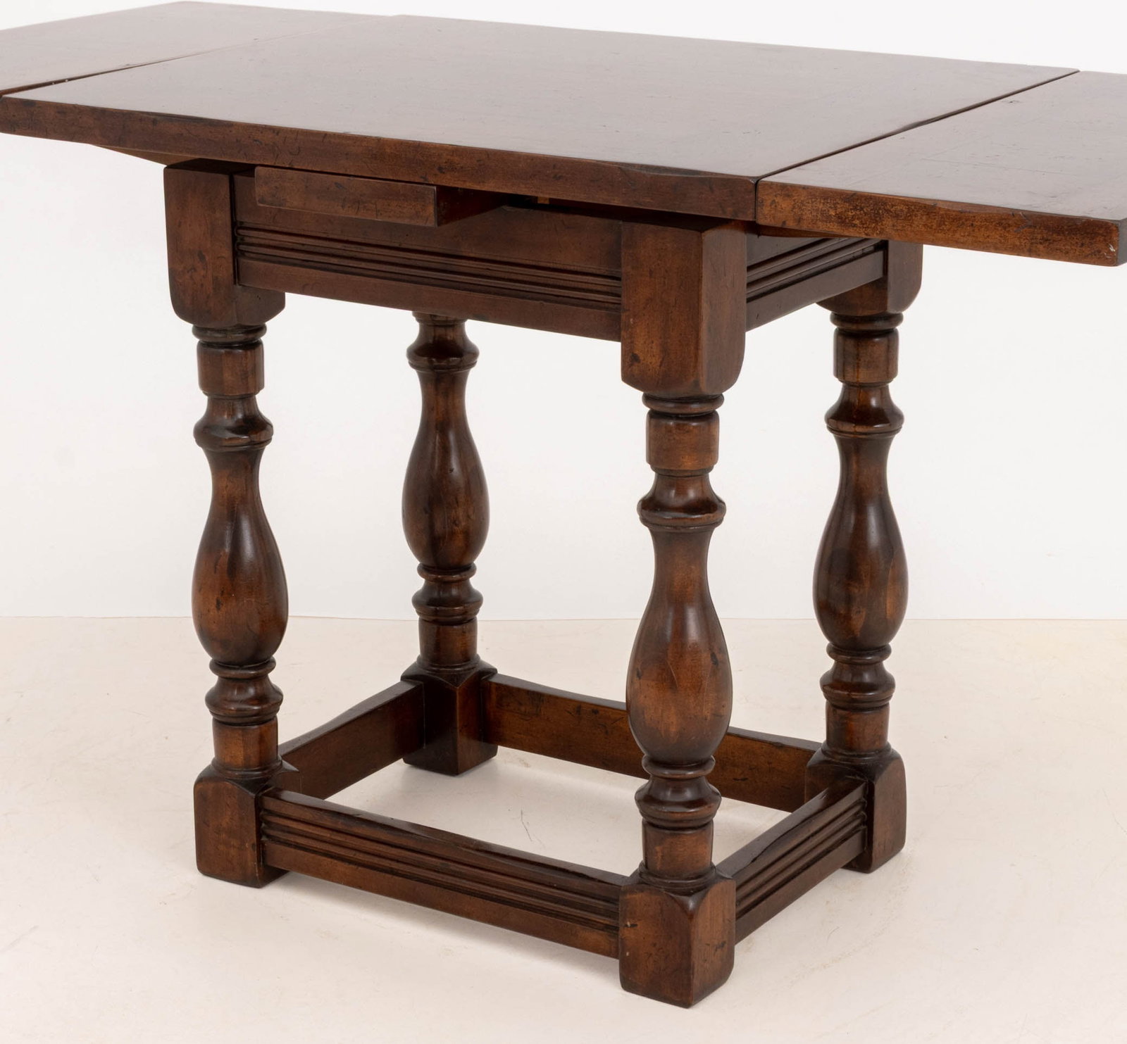 Victorian Oak Drawleaf Table - 6
