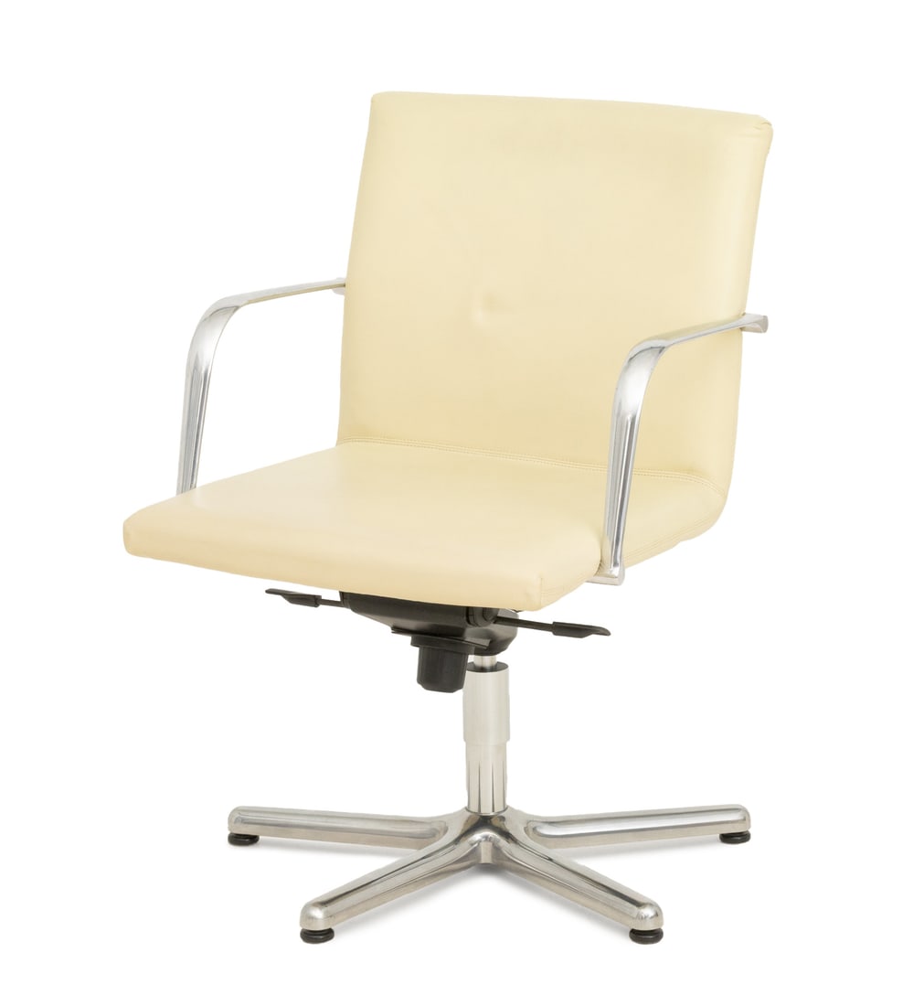 Matteo Grassi Chrome and Leather Swivel Chair (1 of 8)