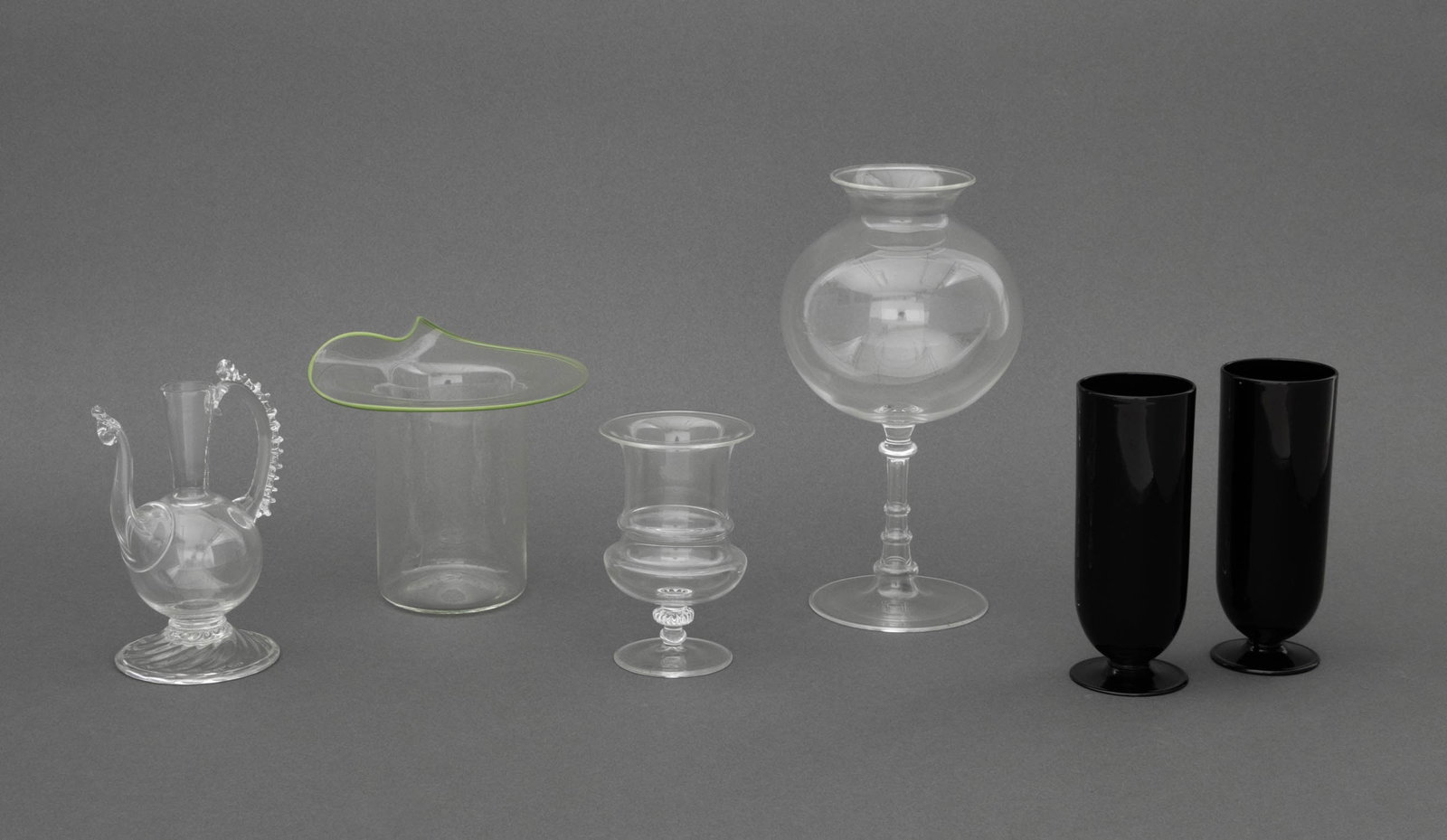 Contemporary Studio Glass Vessels, 6 (1 of 17)
