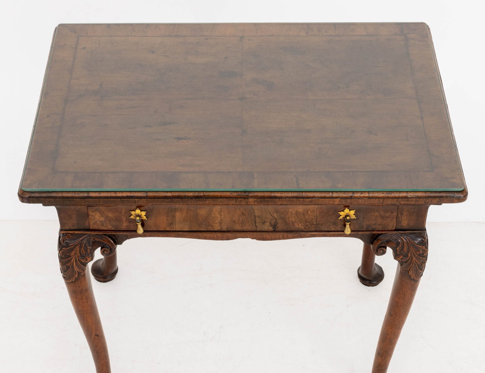 George II Walnut Side Table - 4