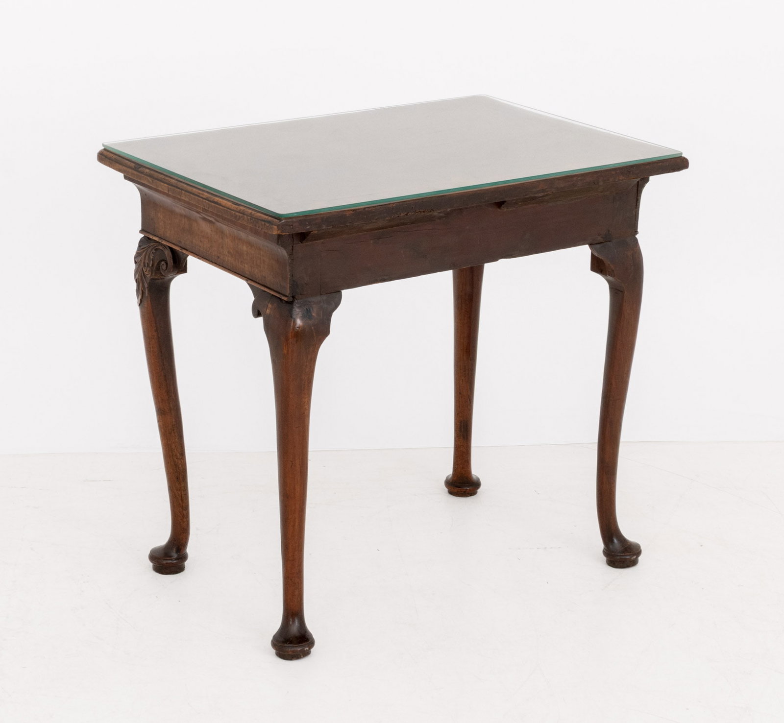 George II Walnut Side Table - 9