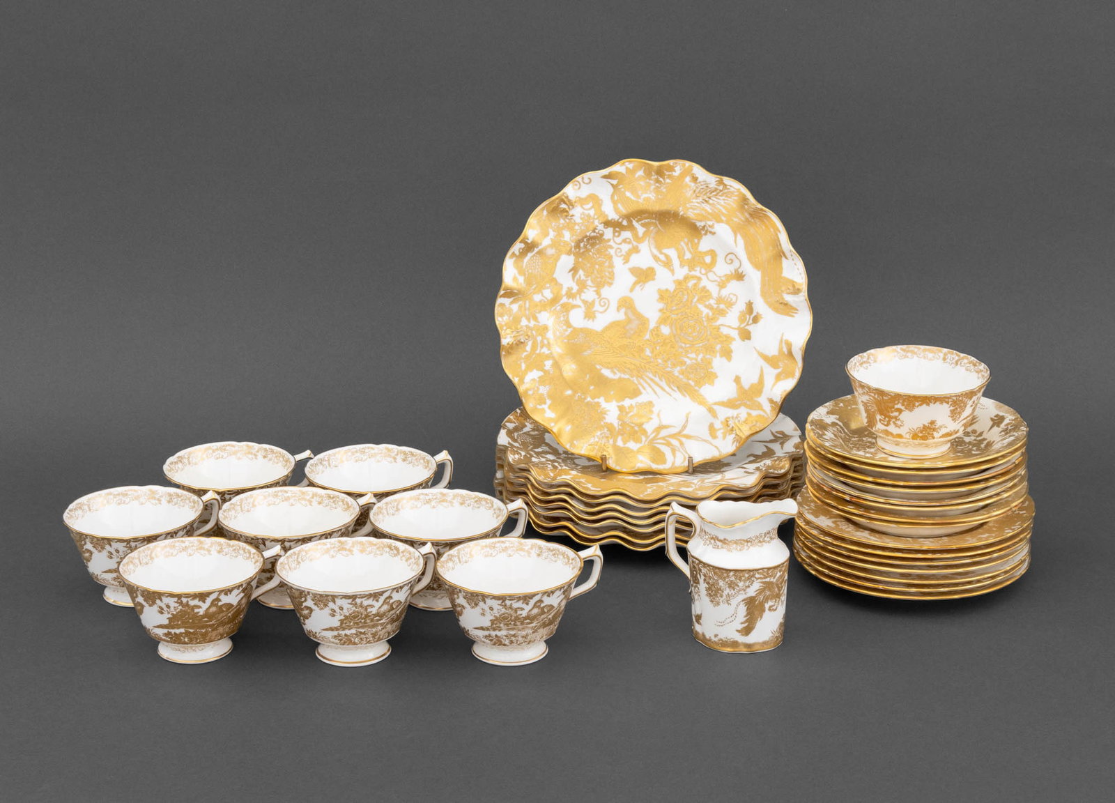 Royal Crown Derby "Gold Aves" Tea Service, 32 Pcs. (1 of 11)