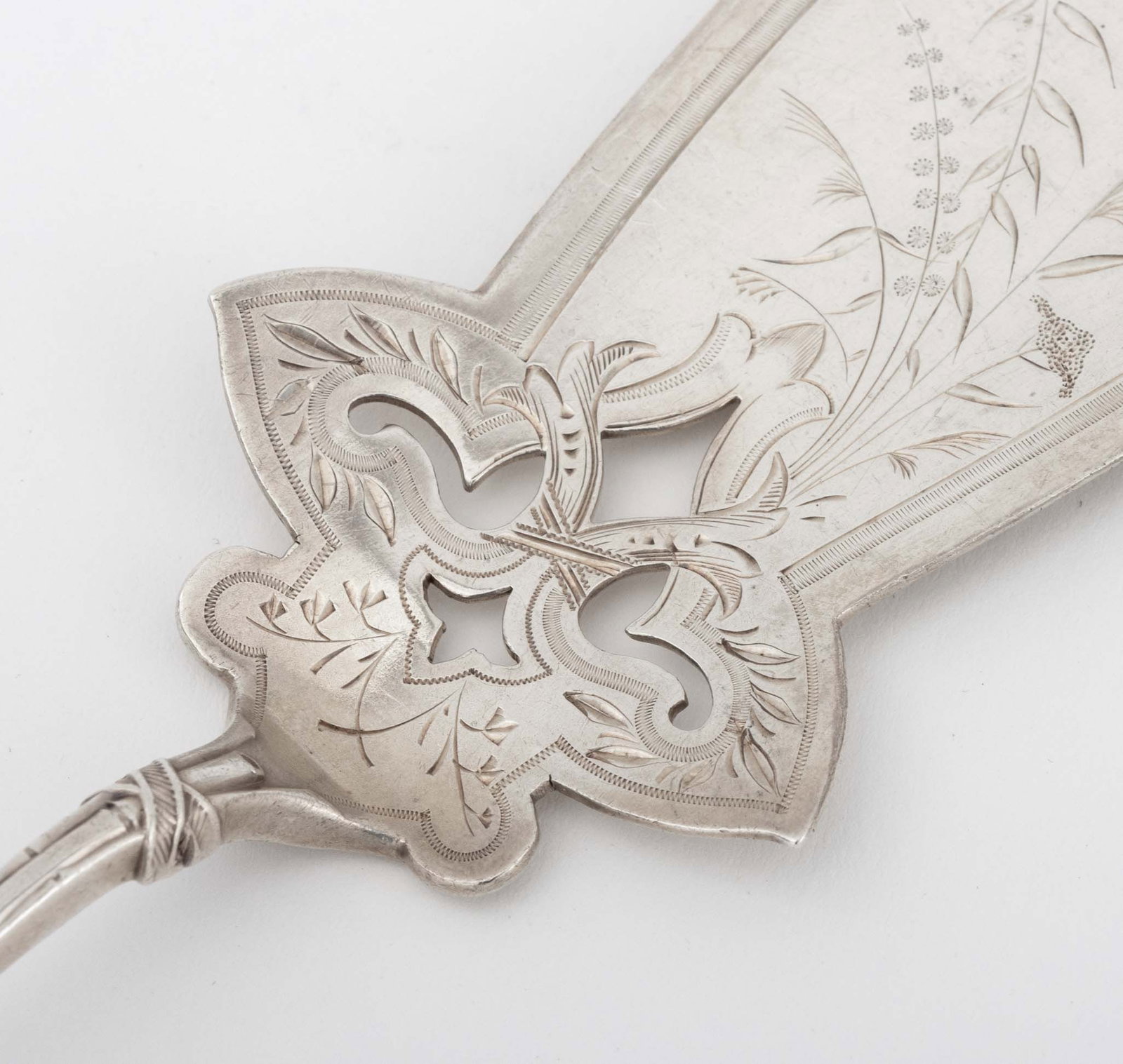 American Sterling Silver Fish Serving Flatware, 2 - 5