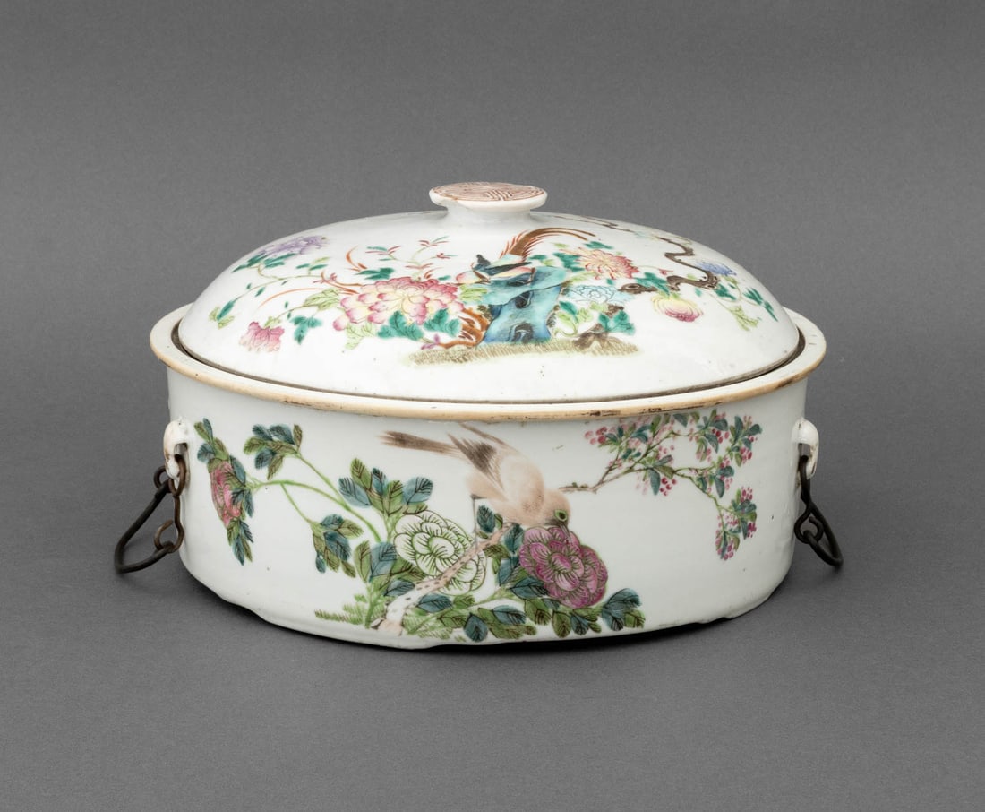 Chinese Famille Rose Porcelain Covered Dish (1 of 10)