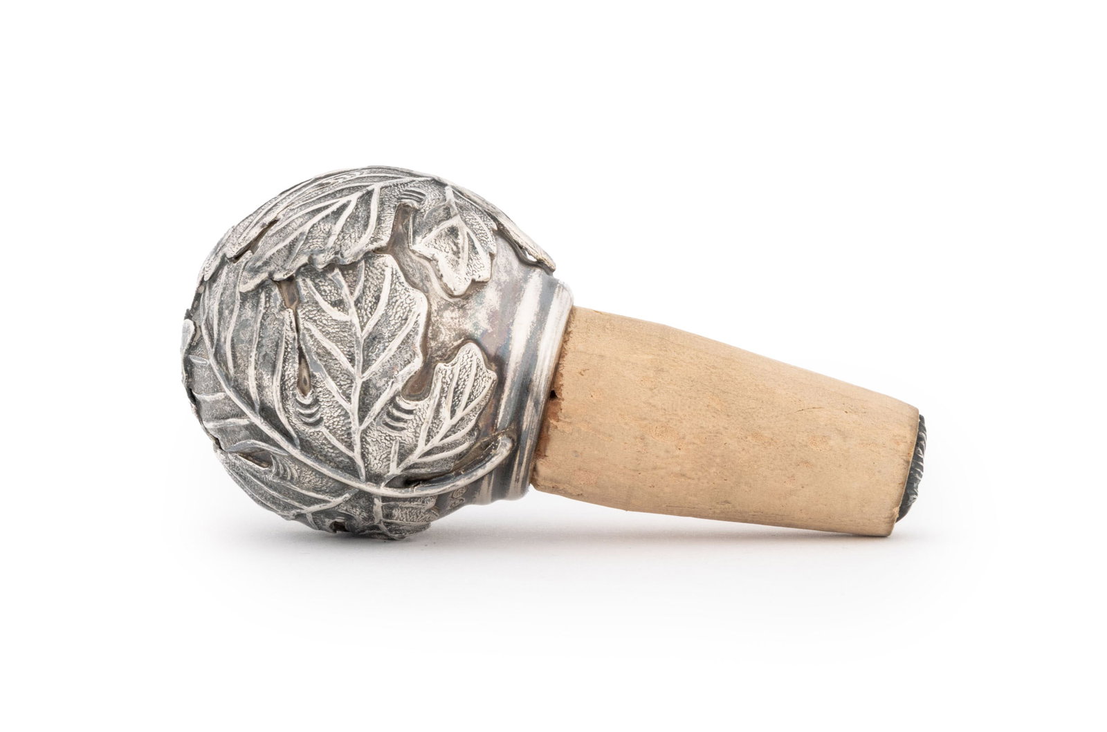 Buccellati Style Silver Grape Leaf Bottle Stopper (1 of 8)