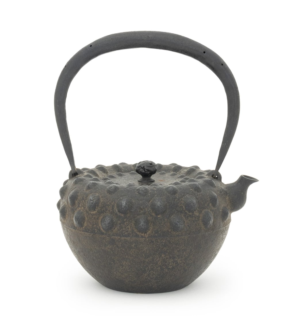 Japanese Cast Iron Tetsubin Teapot (1 of 10)