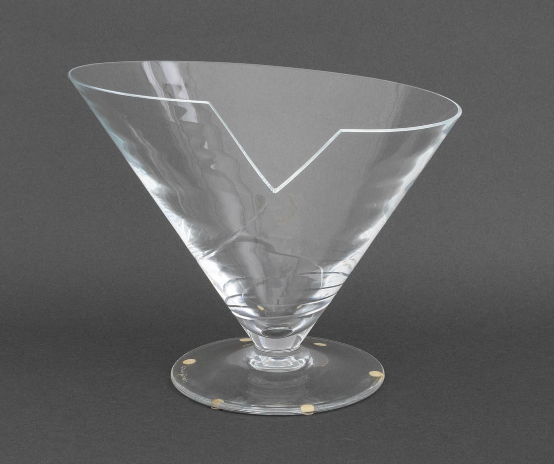Carlo Moretti Murano Glass Centerpiece Bowl: Carlo Moretti Murano Glass Centerpiece Bowl, signed to underside of circular foot. 8.75" H x 10.25" Diameter. Provenance: From a Central Park West Collection. Keywords: Designer, Art Glass, Venetian