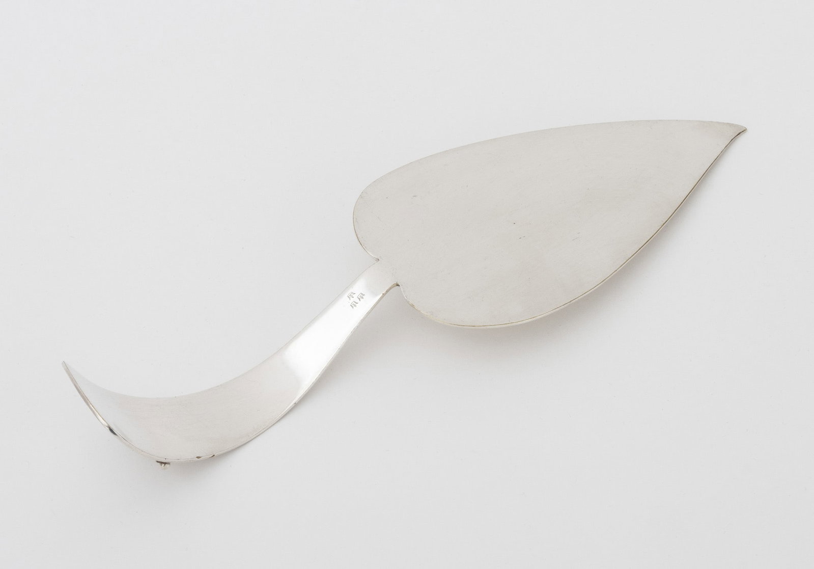 Three Crowns Silversmiths Serving Flatware, 4 Pcs - 13
