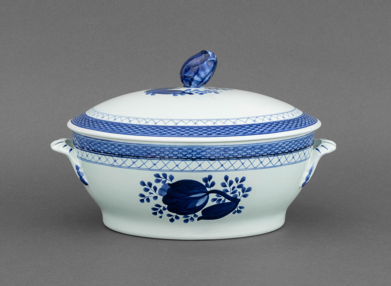 Royal Copenhagen Faience "Tranquebar Blue" Tureen (1 of 11)