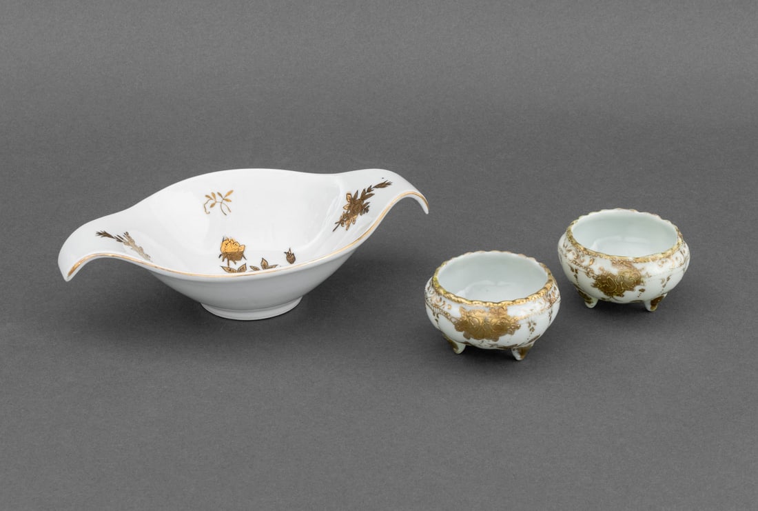 Japanese Gilt Decorated Porcelain Tableware, 3 Pcs (1 of 14)