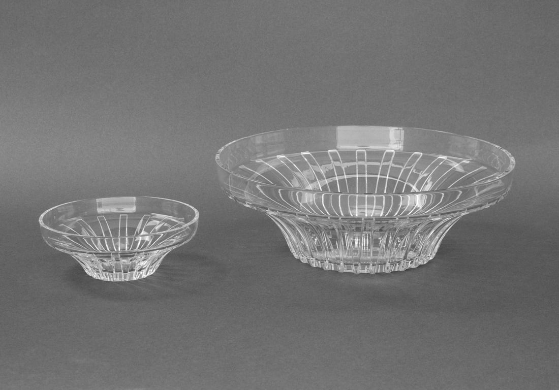 Baccarat "Gentiane" Crystal Centerpiece Bowls, 2: Group of Two Baccarat Crystal "Gentiane" Pattern Centerpiece Bowls, one large and one small, each with Baccarat mark underside. Larger: 3.5" H x 10" Diameter. Provenance: From an East 86th Street Esta