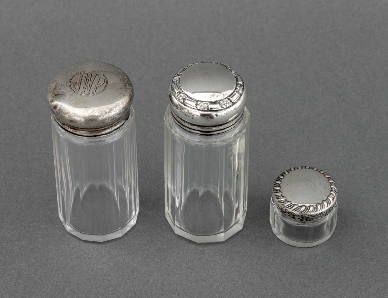 Art Nouveau Dressing Table Accessories, 7 - 14