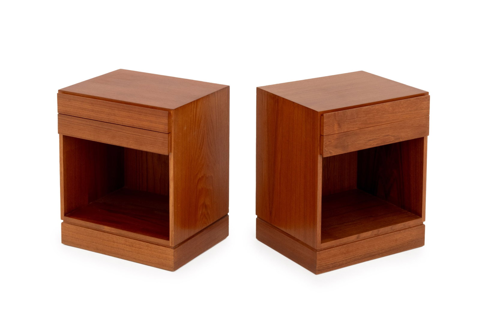 Arne Wahl Iversen Teak Bedside Tables, Pair (1 of 11)